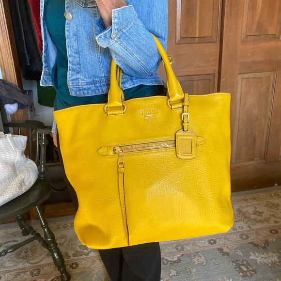 Prada Bag w/ 2 long crossbody straps - Picture 6 of 16